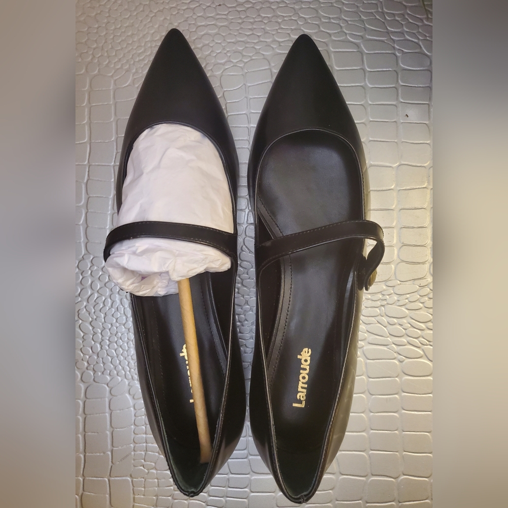 Larroude Black Pointed Toe Flats - Picture 9 of 16